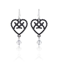 Lumoava Helmi puukorvakorut Musta LV5254100010