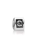 Pandora hopeinen hela kirjain Q