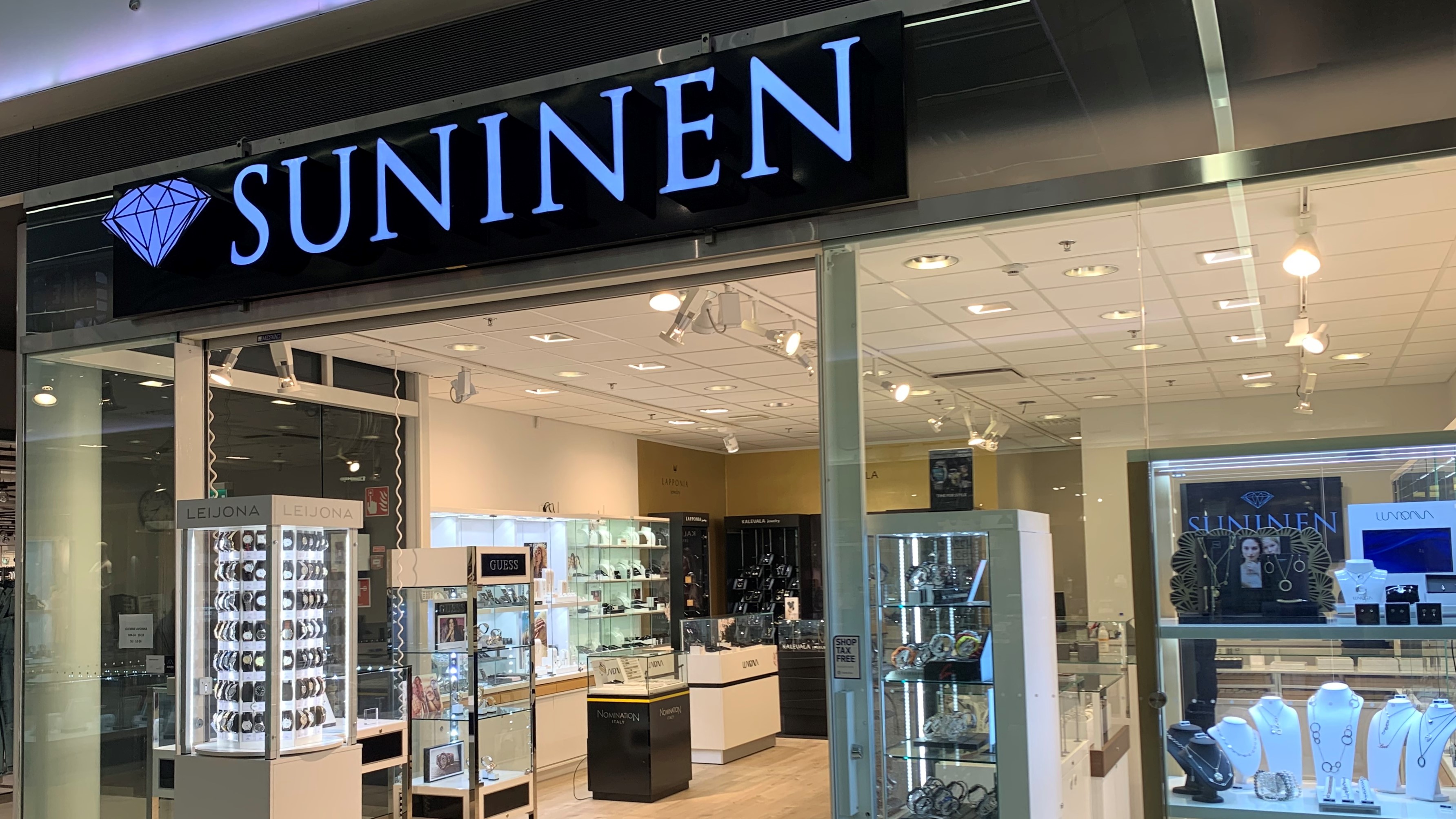 Poikkeusaukioloja Kauppakeskus Veturin myymälässämme